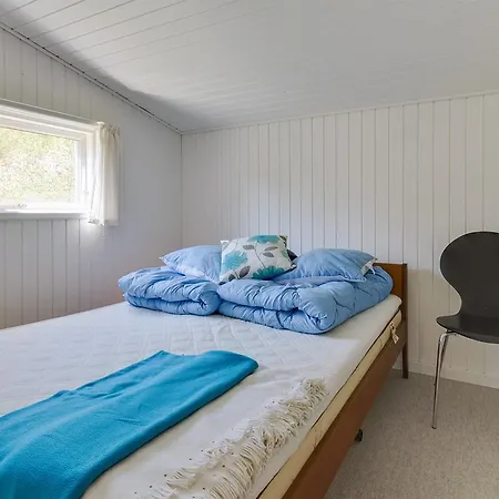 Three-bedroom Holiday In * Hals